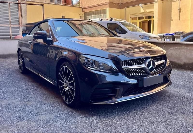 Usata Mercedes C400 Premium Plus 194 CV (142 kW) 2019 Gray Cabrio