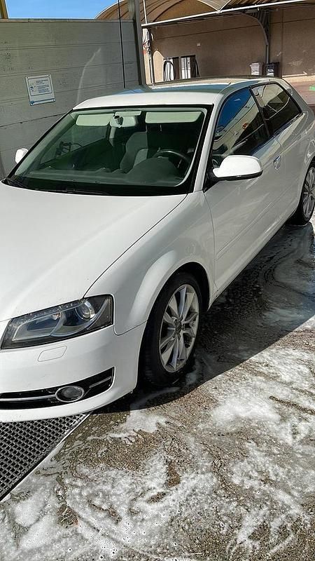 Usata Audi A3 140 CV (102 kW) 2011 Bianco Utilitaria