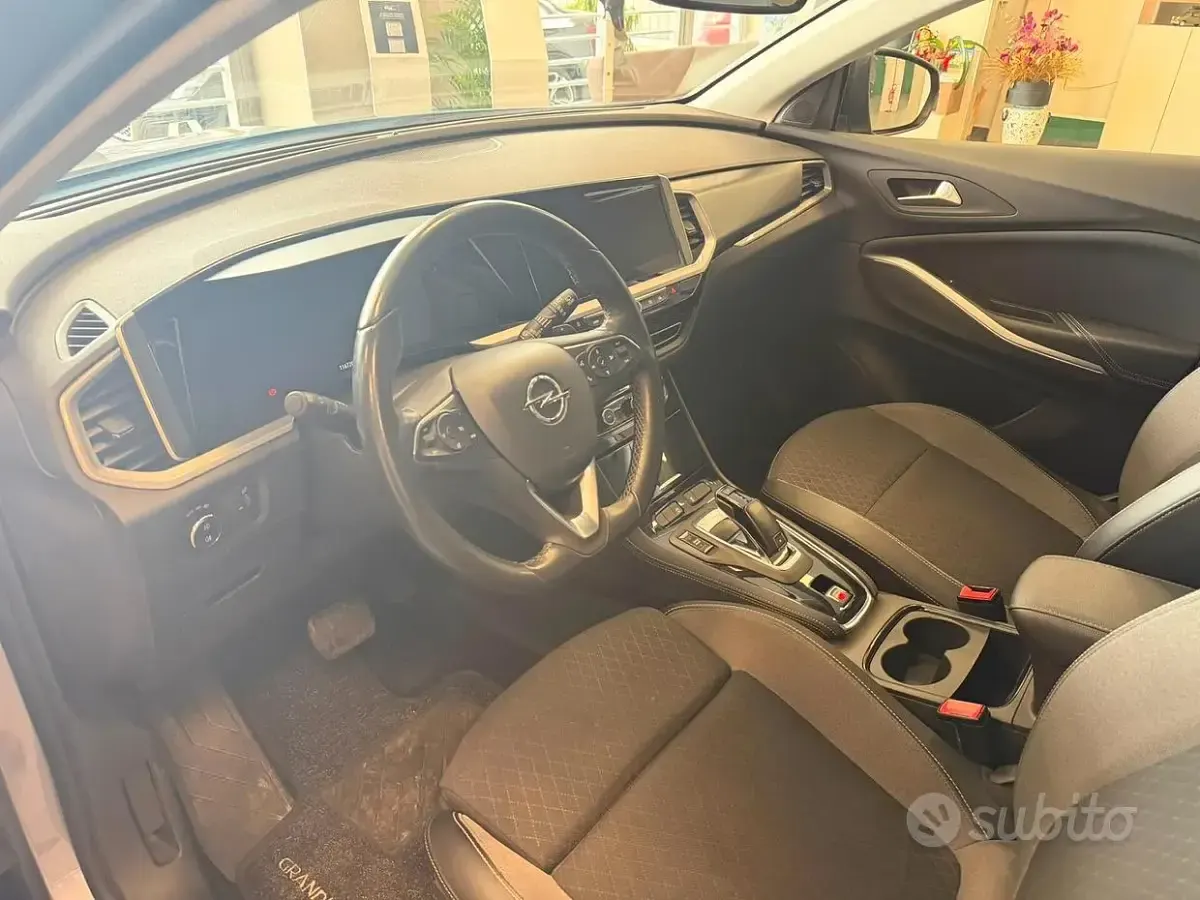 Usata Opel Grandland X Business Elegance 131 CV (96 kW) 2022 Grigio SUV