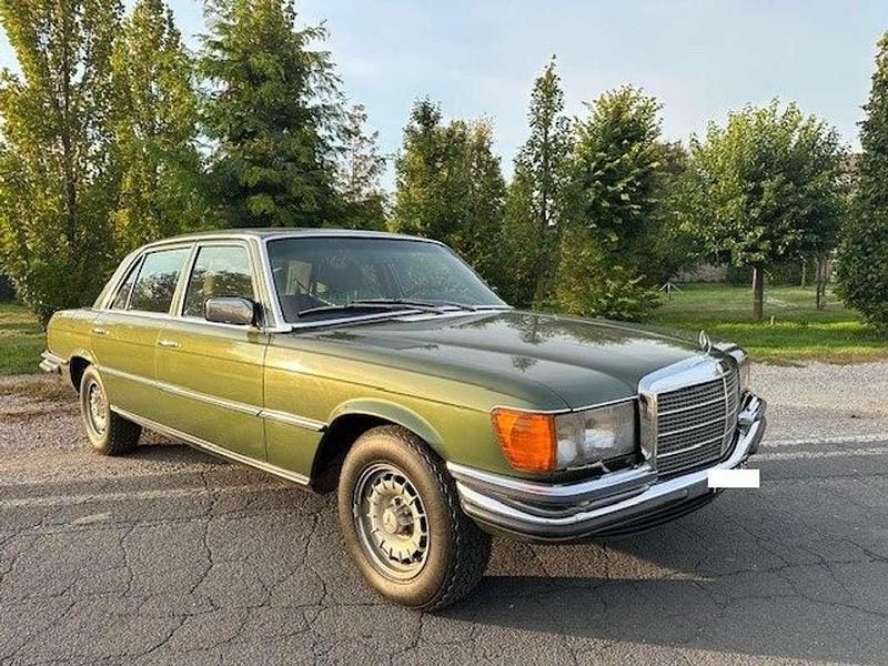Usata Mercedes 450 220 CV (161 kW) 1976 Verde Berlina