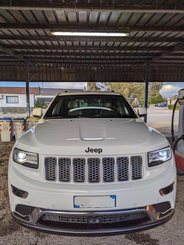 Usato 2014 Jeep Grand Cherokee 3.0 Diesel 250 CV (17.000 €)
