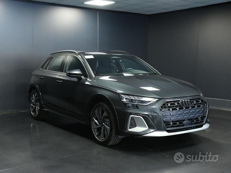 Nuova Audi A3 Ambiente 150 CV (110 kW) 2025 Grigio Berlina