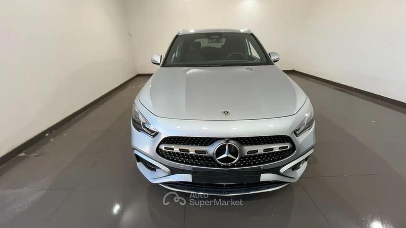 Usata Mercedes GLA200 Advanced Plus 150 CV (110 kW) 2025 Argento SUV