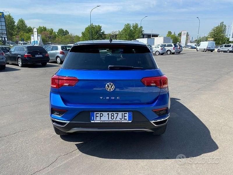 Usata VW T-Roc Style 116 CV (85 kW) 2018 Blu SUV