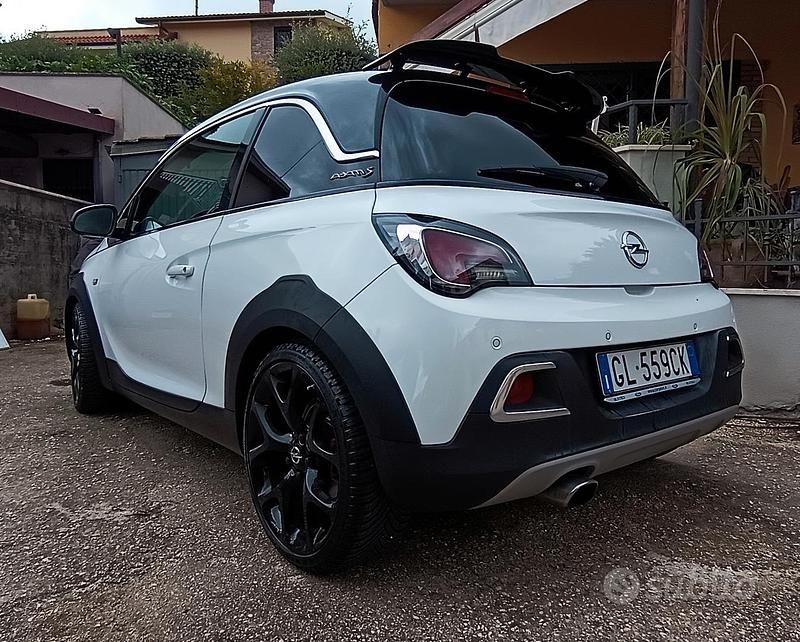 Usata 2015 Opel Adam S Due volumi | 9500 € (Buon prezzo) - Immagine 1/4
