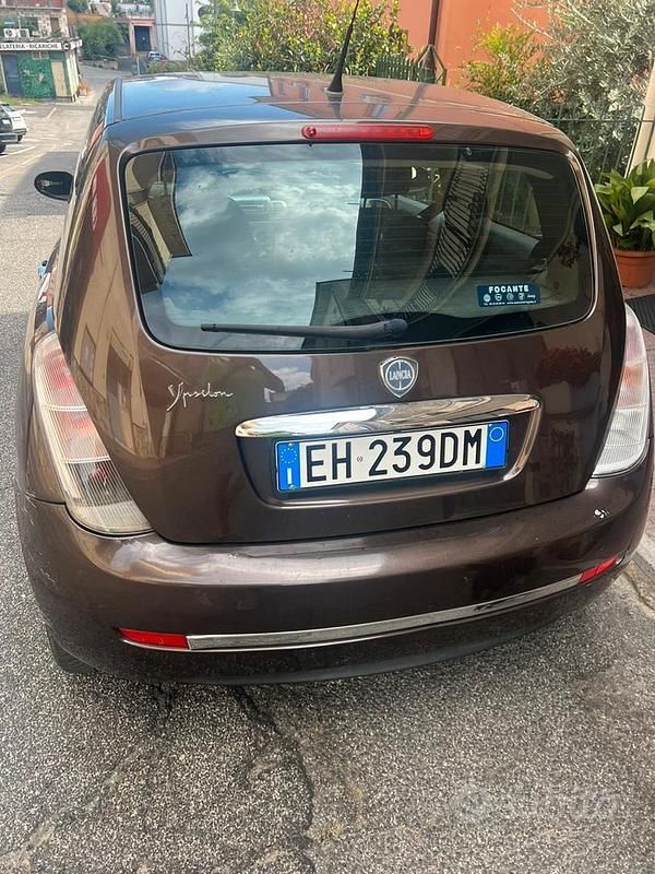 Usata Lancia Ypsilon 69 CV (50 kW) 2012 Utilitaria