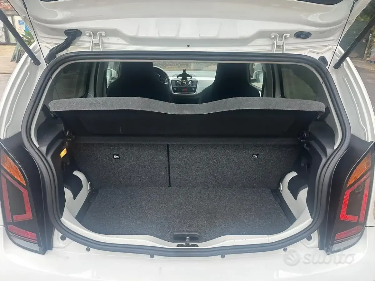 Usata VW up! 90 CV (66 kW) 2018 Bianco Utilitaria