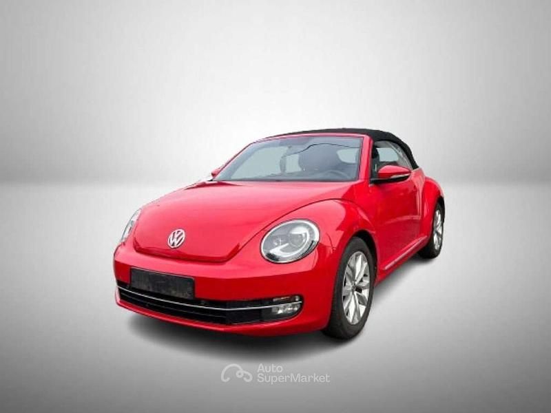 Usata VW Beetle Cabriolet Design 105 CV (77 kW) 2014 Rosso metallizzato Cabrio