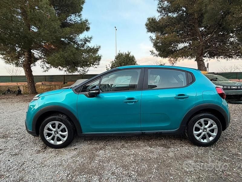 Usata Citroën C3 Shine 101 CV (74 kW) 2022 Bianco Utilitaria