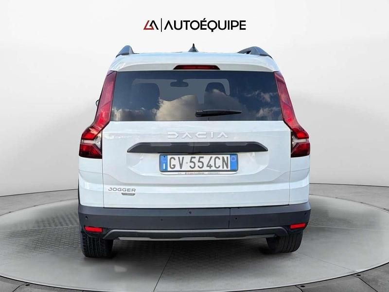 Usata Dacia Jogger Expression 143 CV (105 kW) 2024 Bianco Monovolume