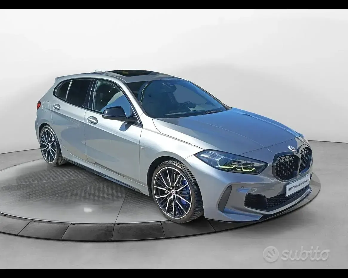 Usata BMW M135 M Sport 306 CV (225 kW) 2023 Grigio Utilitaria