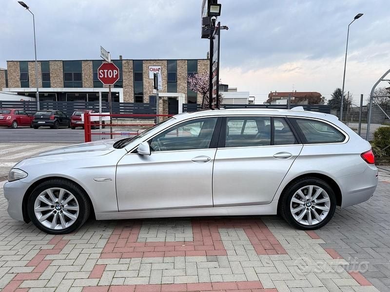 Usata BMW 520 184 CV (135 kW) 2011 Grigio Station wagon