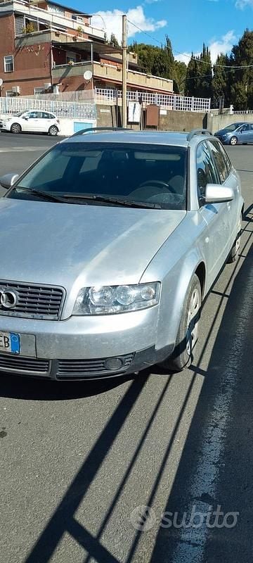 Usata Audi A4 130 CV (95 kW) 2002 Grigio Station wagon