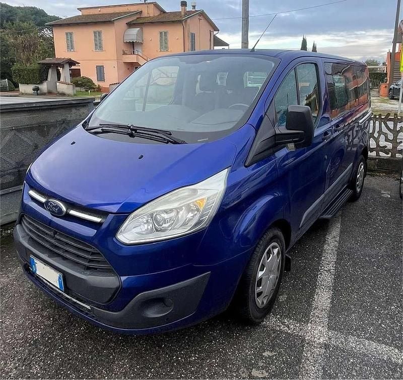 Usata Ford Tourneo Custom 131 CV (96 kW) 2016 Blu/azzurro Furgone