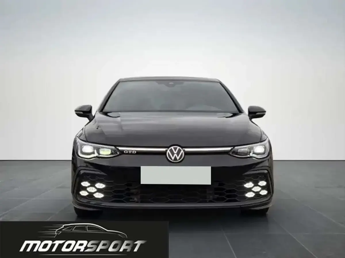 Usata VW Golf VIII Pro 200 CV (147 kW) 2022 Deep black perla Berlina