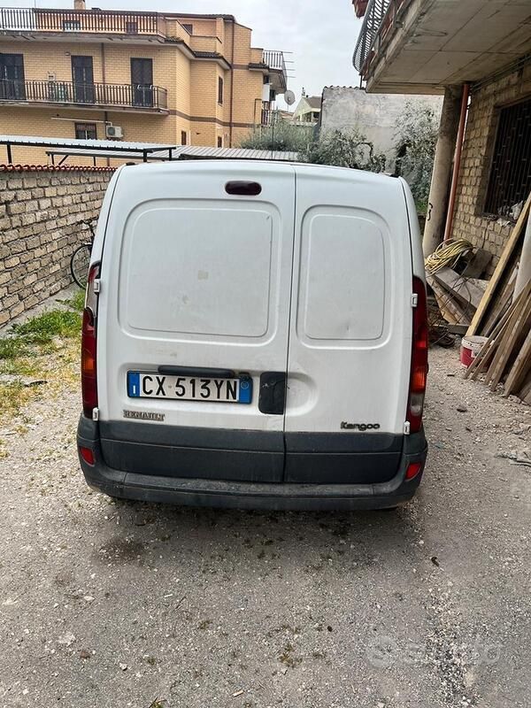Usata Renault Kangoo 58 CV (42 kW) 2006 Monovolume