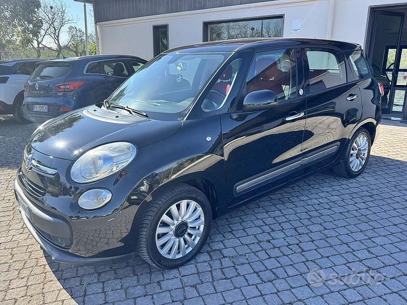 Usata Fiat 500L Living 105 CV (77 kW) 2015 Nero Monovolume