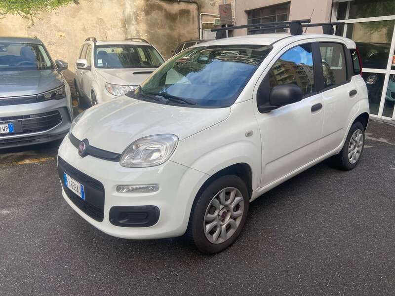 Bianco Usata 2018 Fiat Panda Easy Due volumi | 6500 € (Ottimo prezzo) - Immagine 1/4