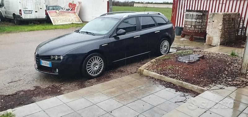 Usata Alfa Romeo 159 120 CV (88 kW) 2007 Nero Station wagon