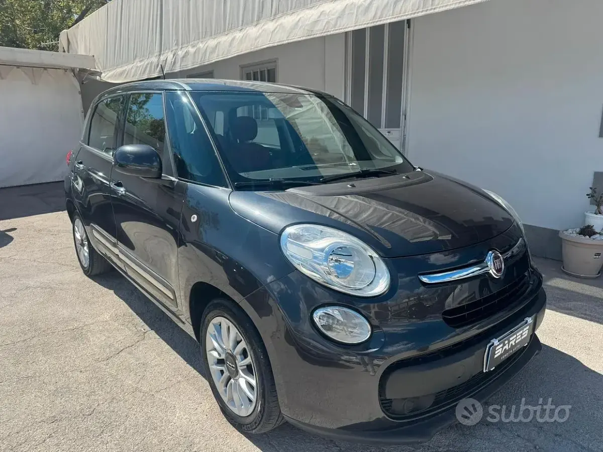 Begagnad Fiat 500L Pop Star 85 HK (62 kW) 2015 Grå Minibuss