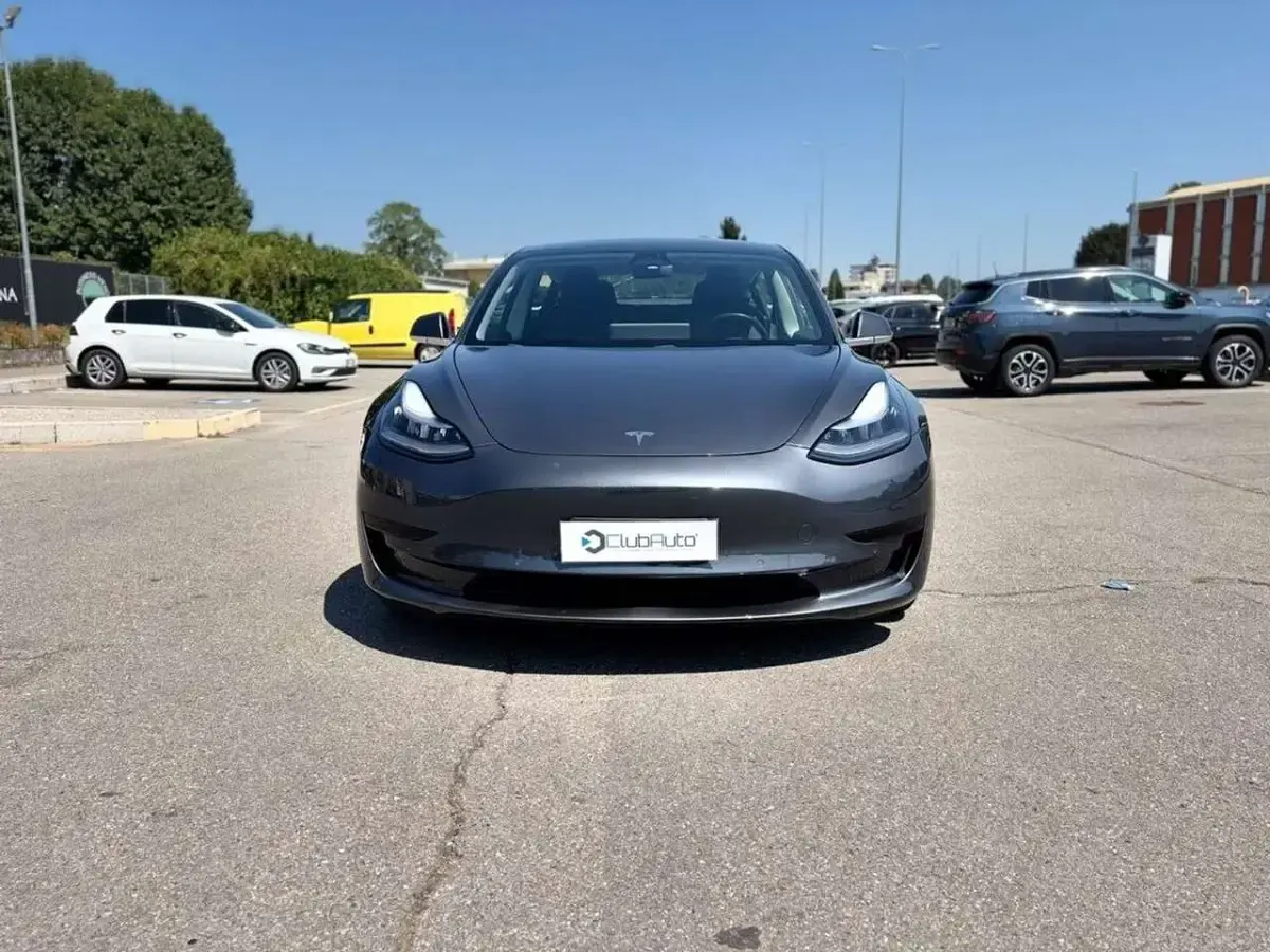 Usata Tesla Model 3 Performance 461 kW (627 CV) 2019 Grigio Berlina
