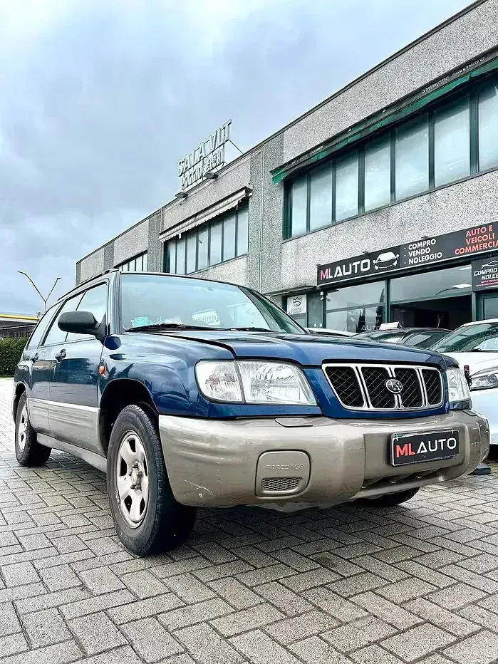 Usata Subaru Forester 125 CV (91 kW) 2001 Blu SUV