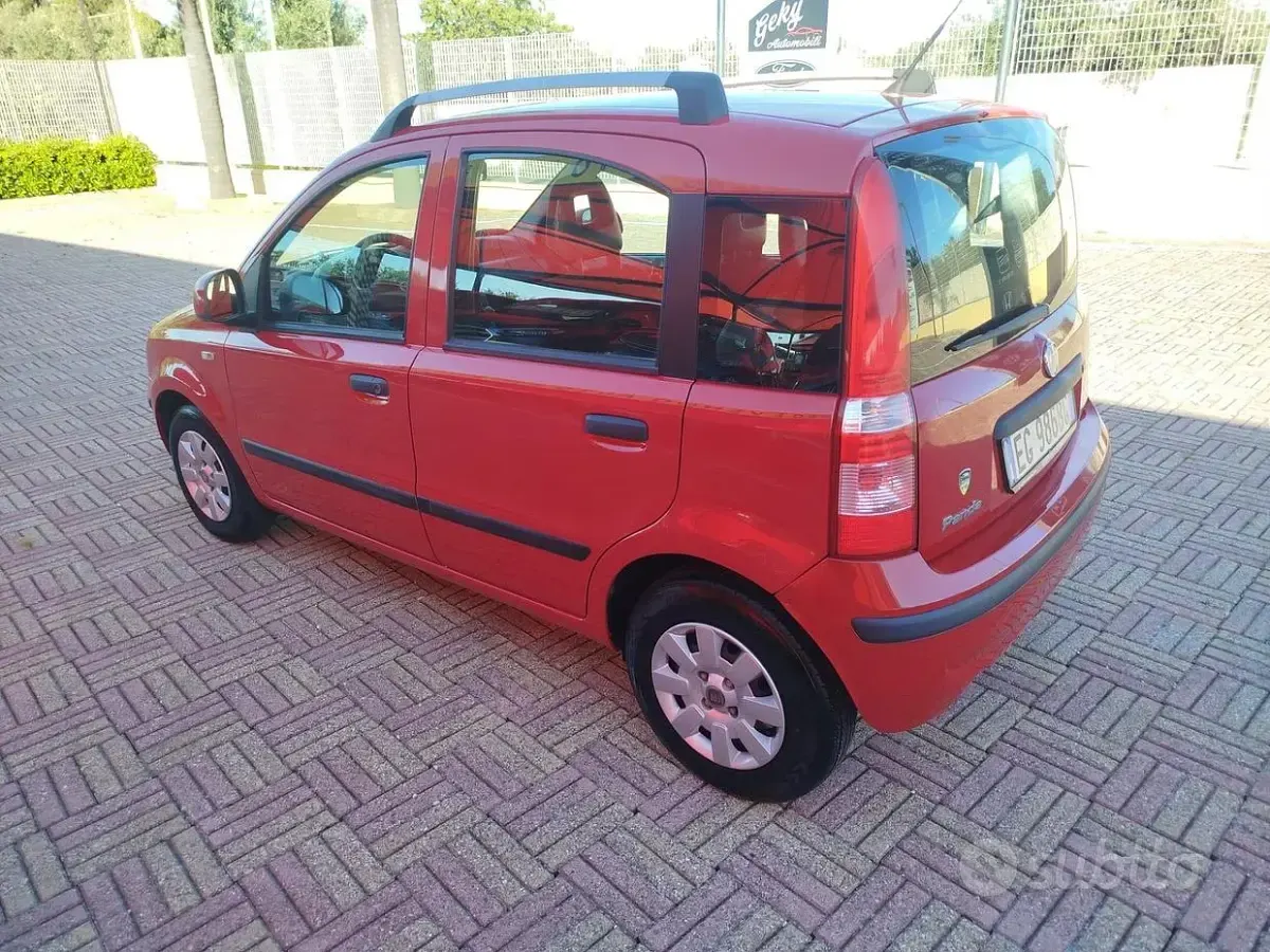 Usata Fiat Panda Dynamic 69 CV (50 kW) 2010 Rosso Utilitaria