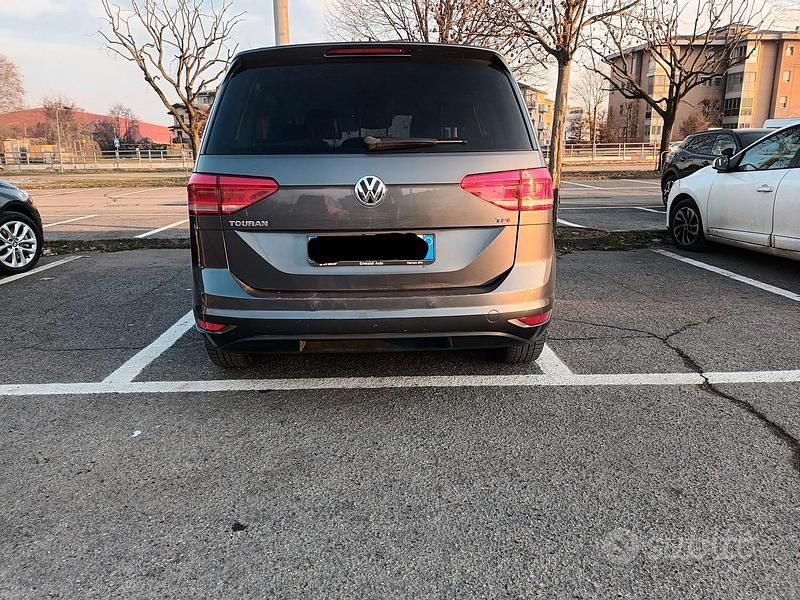 Usata VW Touran 2018 Grigio Monovolume