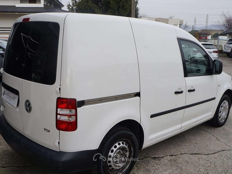 Usata VW Caddy Sound 105 CV (77 kW) 2015 Bianco Monovolume