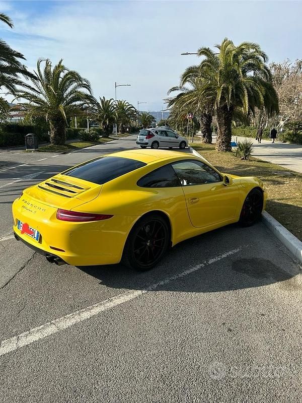 Usata Porsche 911 Carrera S 400 CV (294 kW) 2011 Giallo Coupé