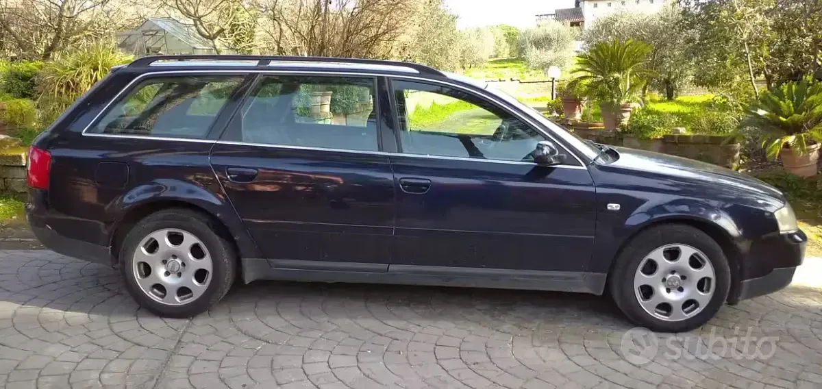 Usata Audi A6 140 CV (102 kW) 2001 Bluazzurro Station wagon