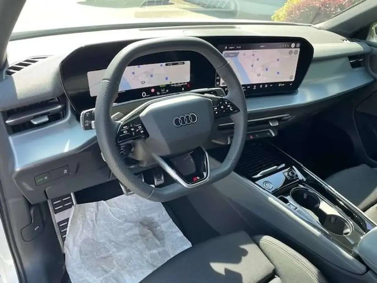 Nuova Audi Q3 Sportback Ambiente 204 CV (150 kW) 2025 Bianco arkona SUV