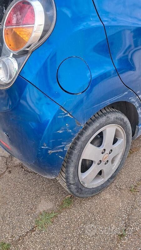 Usata Chevrolet Spark LT 81 CV (59 kW) 2010 Blu Utilitaria