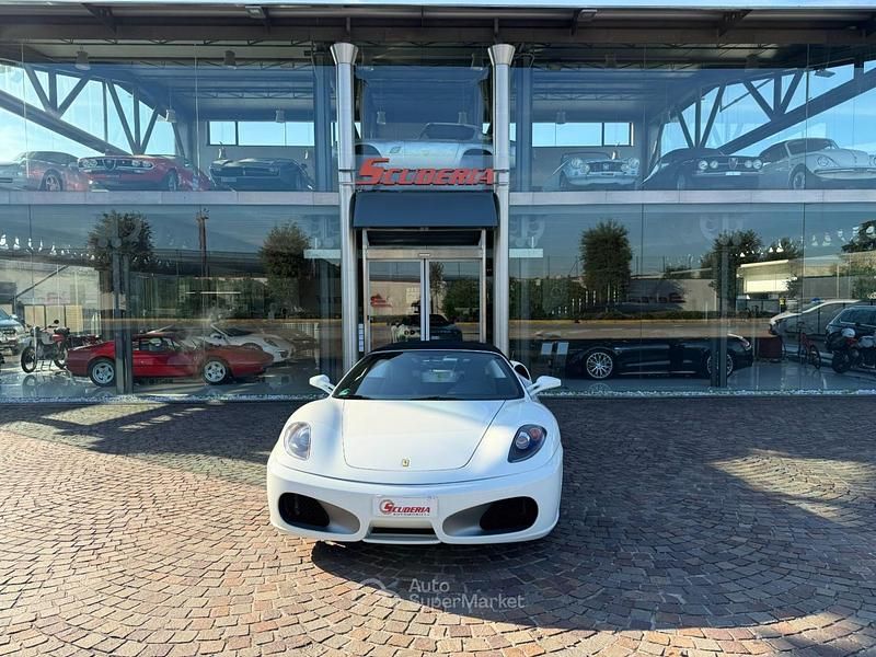 Usata Ferrari F430 490 CV (360 kW) 2007 Bianco Cabrio