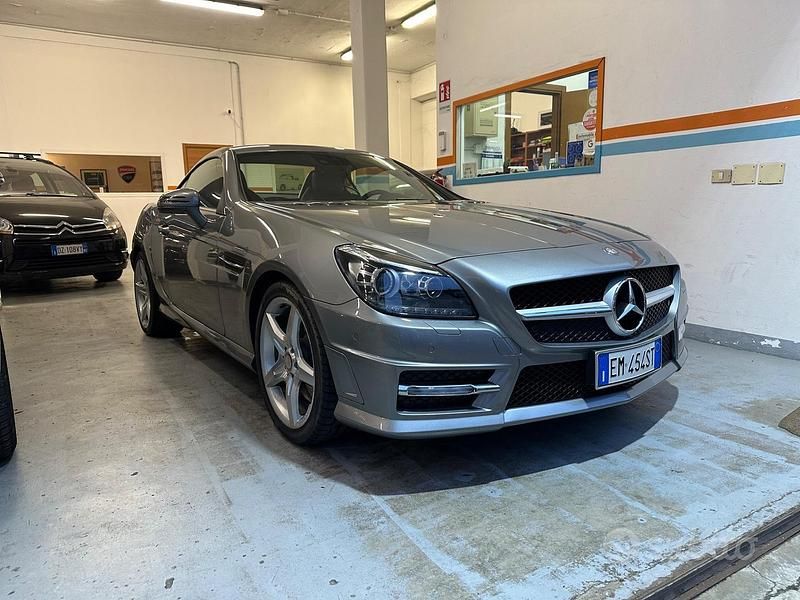 Usata Mercedes SLK200 Premium 184 CV (135 kW) 2012 Grigio Cabrio