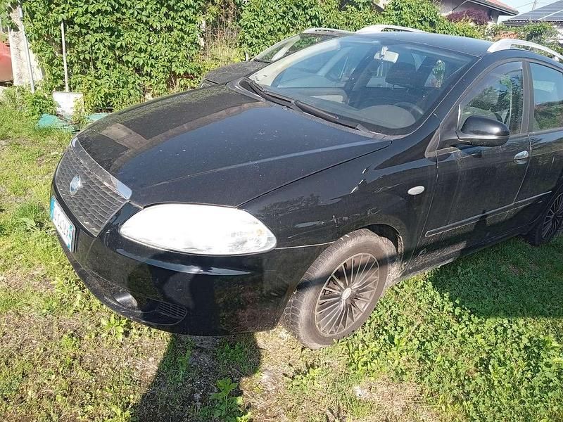 Usata Fiat Croma 150 CV (110 kW) 2005 Nero Station wagon