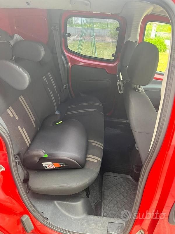 Usata Fiat Fiorino 75 CV (55 kW) 2009 Rosso Monovolume