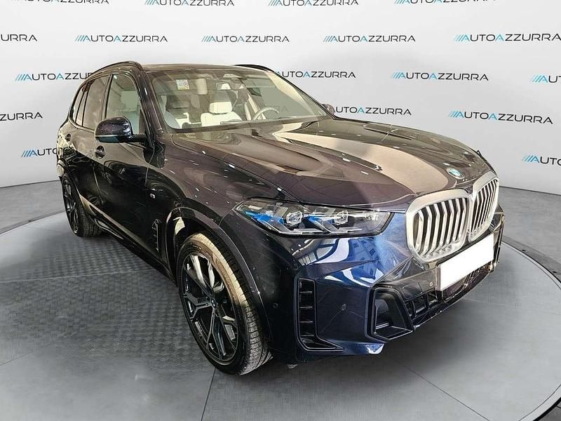 Nuova BMW X5 M Sport 298 CV (219 kW) 2026 Blu SUV