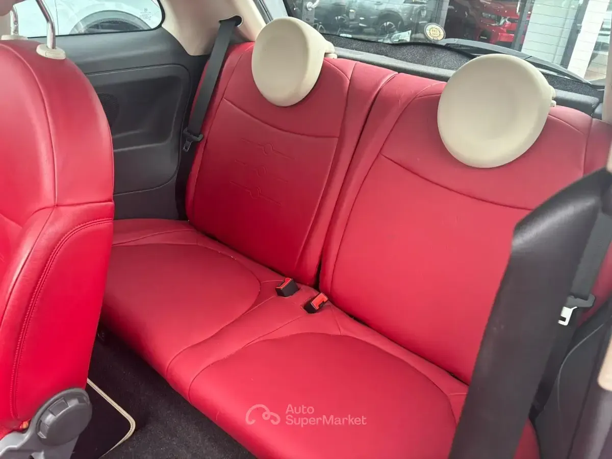 Usado Fiat 500 69 CV (50 kW) 2008 Plateado Berlina