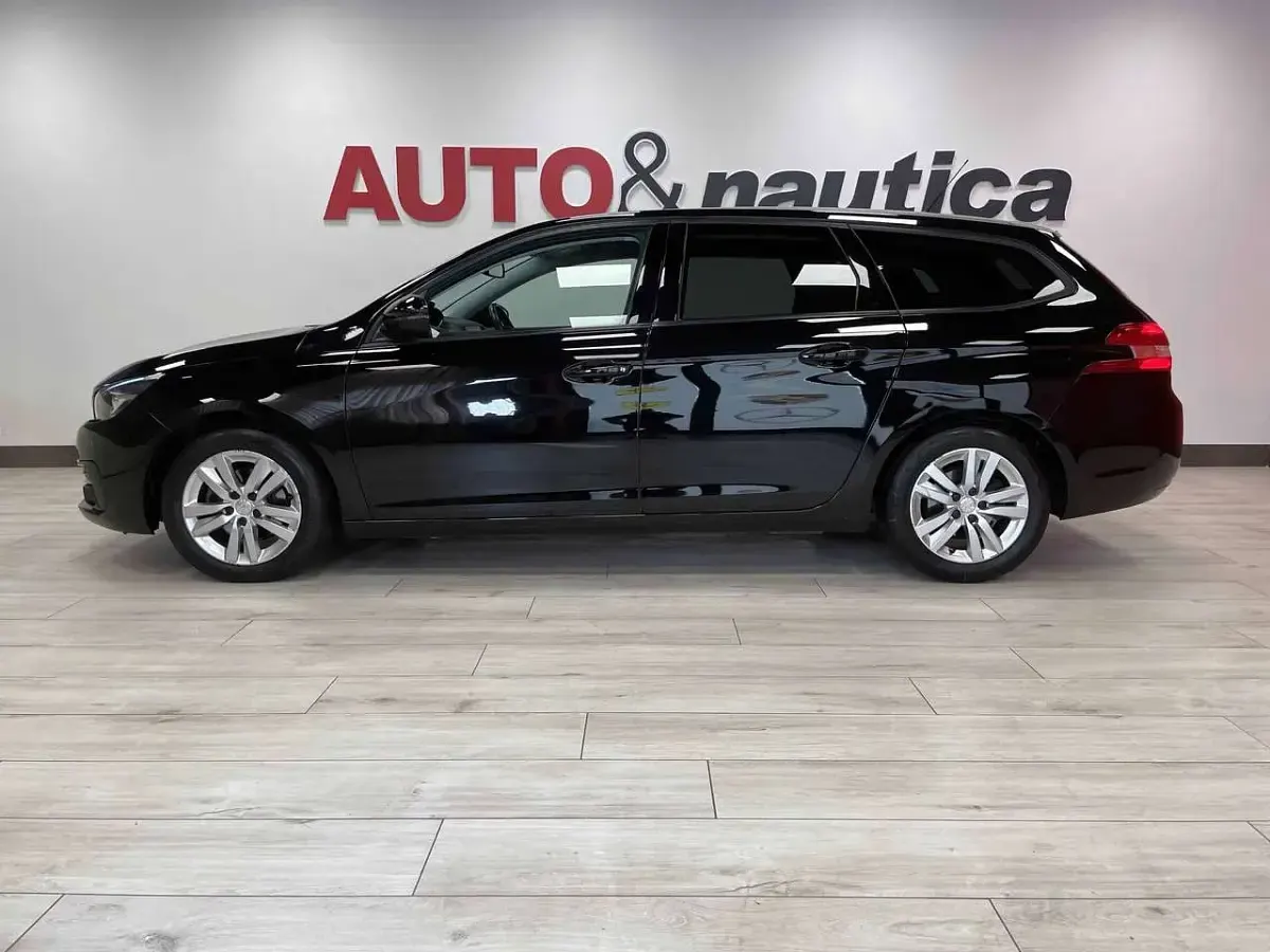 Usata Peugeot 308 SW 131 CV (96 kW) 2019 Blu Station wagon