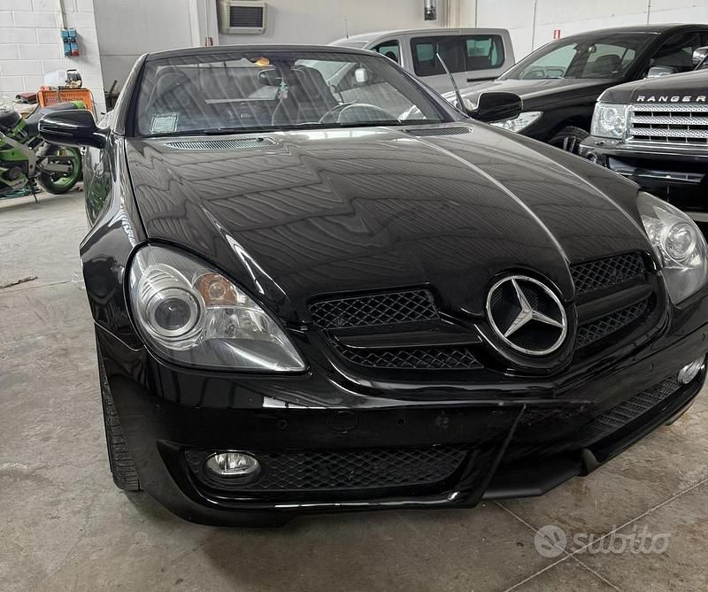 Usata Mercedes SLK200 184 CV (135 kW) 2010 Nero Cabrio