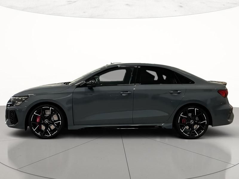 Usata Audi RS3 400 CV (294 kW) 2022 Grigio kemora metallizzato Berlina