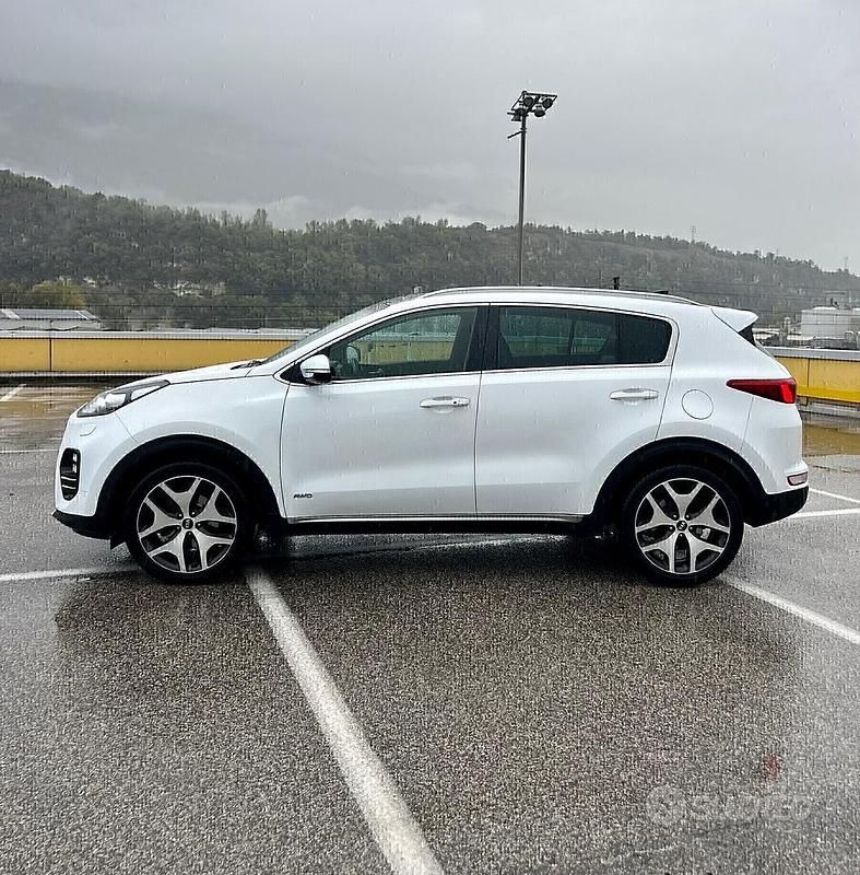 Usata Kia Sportage GT-Line 185 CV (136 kW) 2016 Bianco SUV
