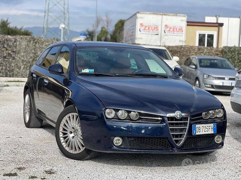 Blu Usata 2006 Alfa Romeo 159 Progression Tre volumi | 1500 € (Ottimo prezzo) - Immagine 1/4