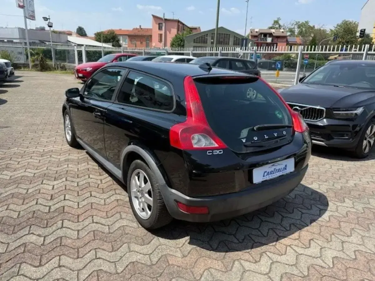 Usata Volvo C30 Kinetic 109 CV (80 kW) 2009 Grigio Utilitaria