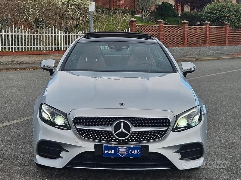 Usata Mercedes E220 Premium Plus 194 CV (142 kW) 2018 Grigio Coupé