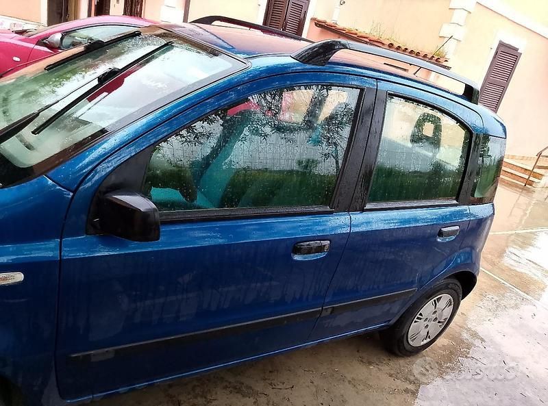 Usata Fiat Panda 70 CV (51 kW) 2006 Blu Utilitaria