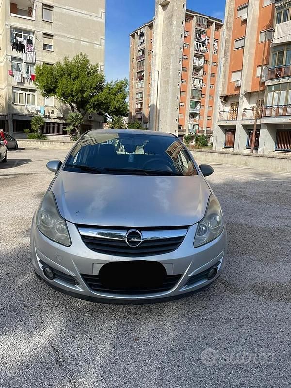 Usata Opel Corsa 80 CV (58 kW) 2009 Grigio Berlina