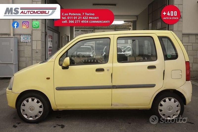 Usata Opel Agila Club 58 CV (42 kW) 2003 Giallo Monovolume