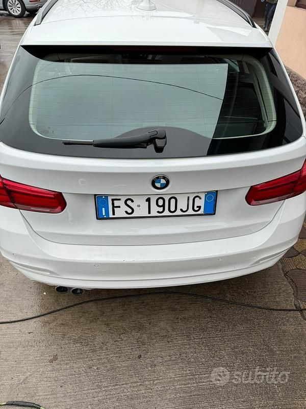 Usata BMW 320 Comfort Edition 190 CV (139 kW) 2018 Bianco Station wagon